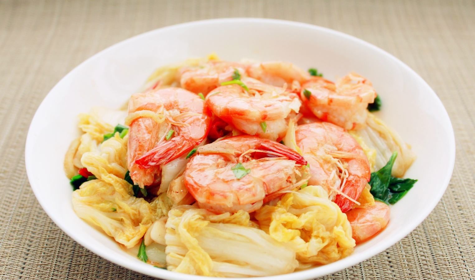 教你虾仁白菜的秘制做法营养解馋又美味下饭一出锅就被抢光