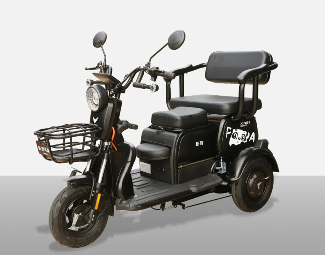 新鸽豪迈m11c电动三轮车评测小巧车身可载2人续航100公里