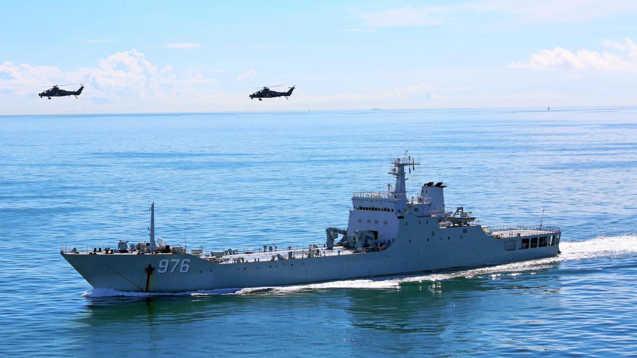 两栖战力的嬗变舰艇总数由上百艘降至50装备质量跃居全球前列