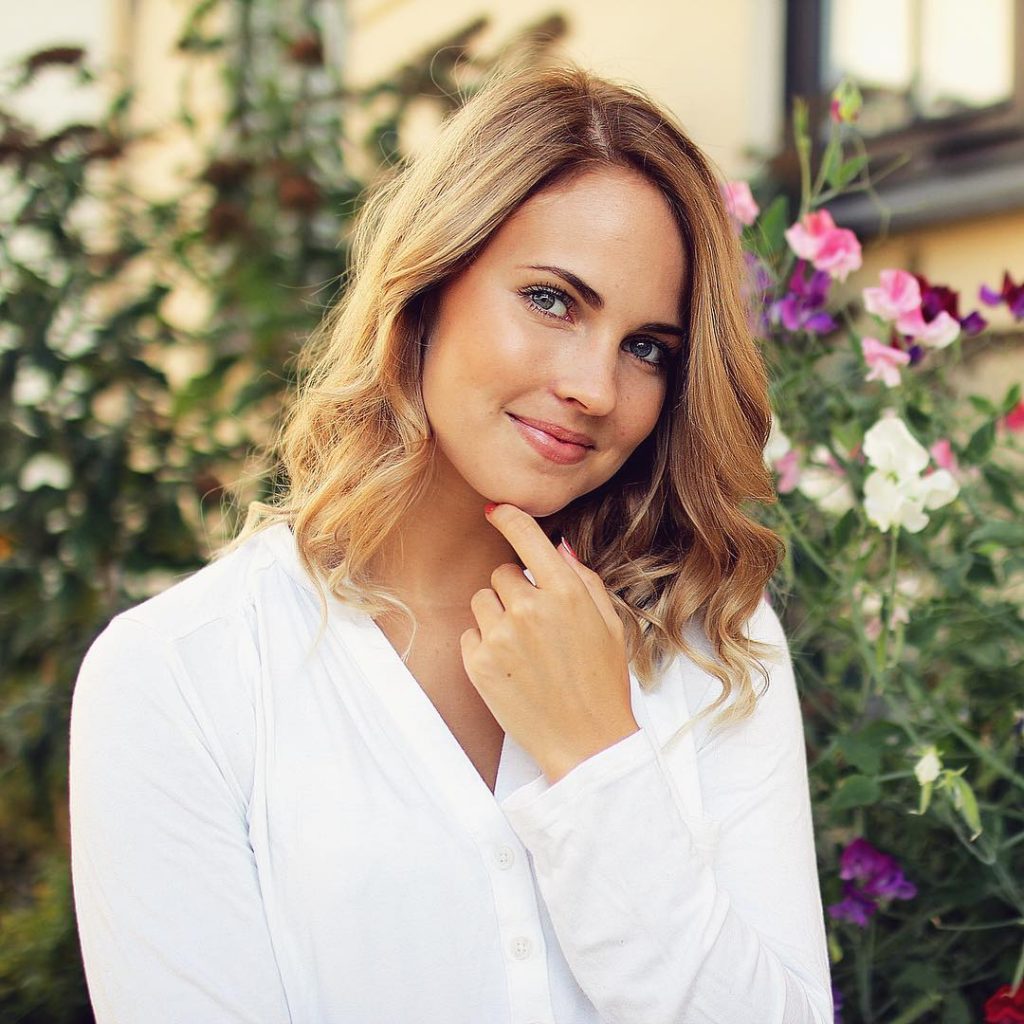 冰上之国温情美人简约穿搭emilie带你走进滑雪王国挪威