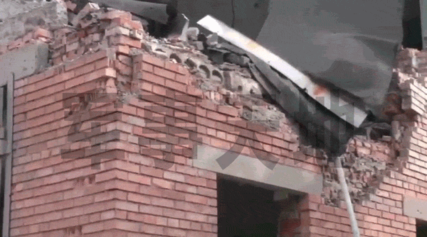 火箭炮对火箭炮！乌克兰远火偷摸开火 俄军没带“龙卷风”先吃亏了休闲区蓝鸢梦想 - Www.slyday.coM