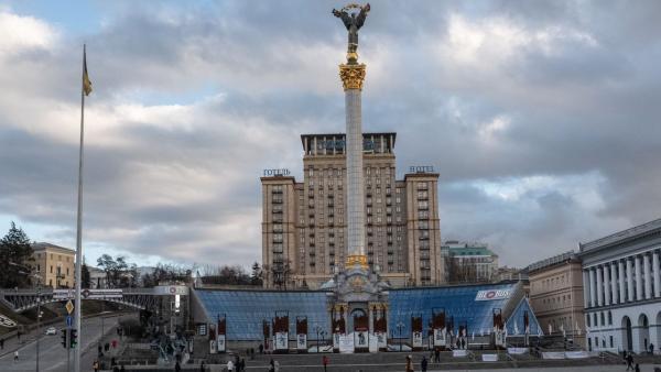 普京承认乌东两地独立，专家：乌克兰正处在尖锐的内乱状态