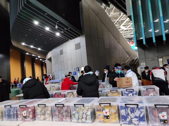 冰墩墩火遍全球，这次北京冬奥会还火了另外一只熊猫休闲区蓝鸢梦想 - Www.slyday.coM
