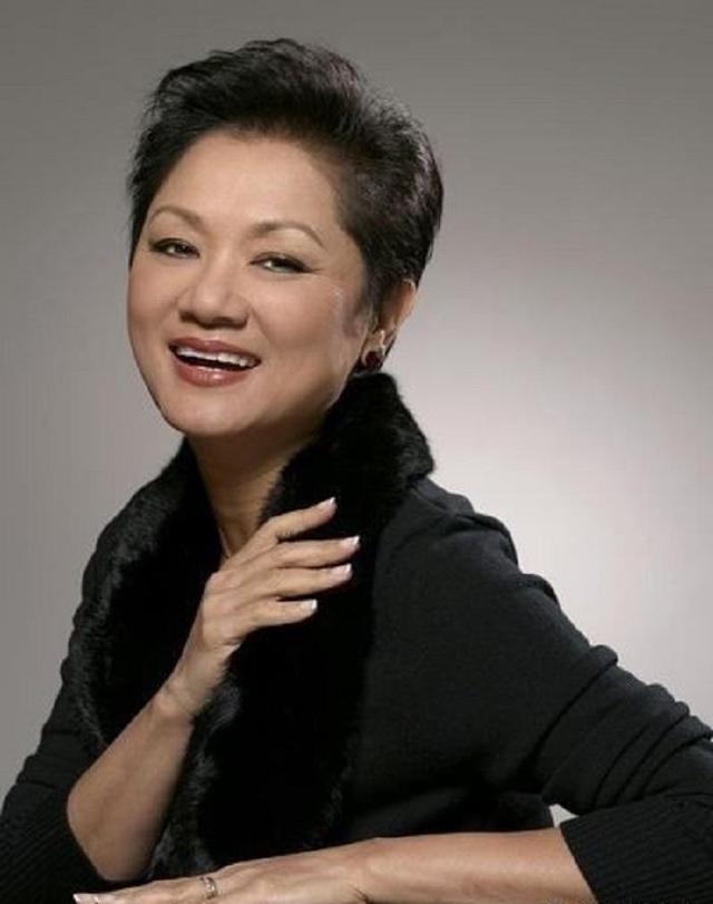 73岁叶丽仪2段婚姻4次试管婴儿一家六口2个患癌