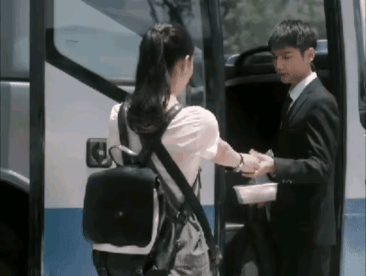 罗云熙看吴倩的眼神,简直梦回《何以笙箫默》,拉丝的氛围感太绝休闲区蓝鸢梦想 - Www.slyday.coM 罗云熙看吴倩的眼神,简直梦回《何以笙箫默》,拉丝的氛围感太绝休闲区蓝鸢梦想 - Www.slyday.coM