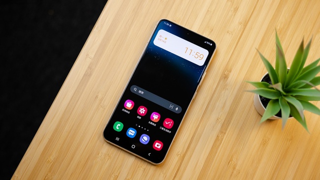 三星Galaxy S22+评测：是你现在能买到的最均衡的安卓旗舰休闲区蓝鸢梦想 - Www.slyday.coM