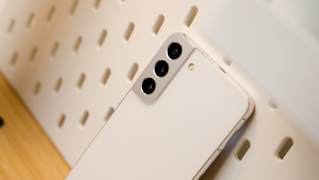 三星Galaxy S22+评测：是你现在能买到的最均衡的安卓旗舰休闲区蓝鸢梦想 - Www.slyday.coM