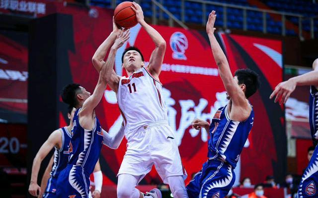 CBA局势大乱！上海夺冠呼声超广东，辽宁一枝独秀，首钢竹篮打水休闲区蓝鸢梦想 - Www.slyday.coM