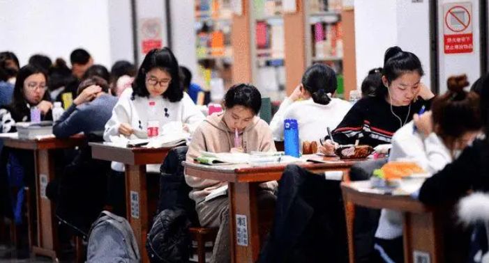 祈祷女儿考研660分的后续来了，母亲心情像过山车，三亚去不上了休闲区蓝鸢梦想 - Www.slyday.coM