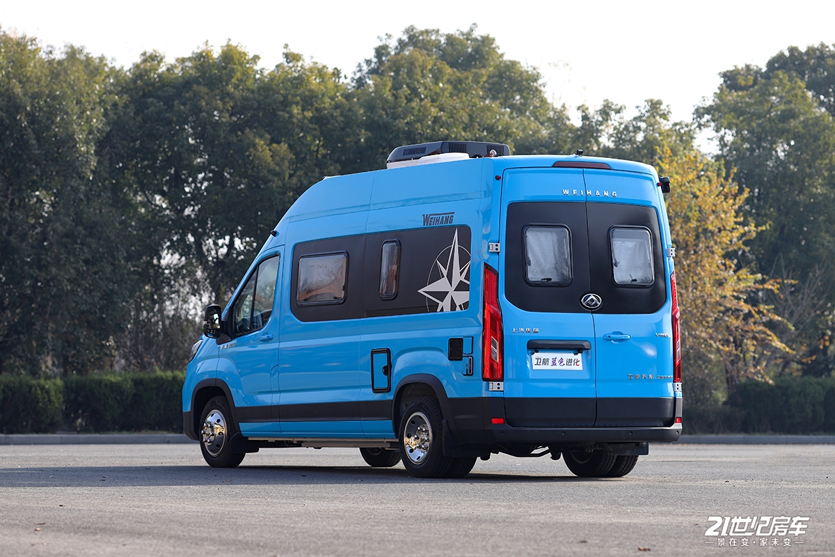 卫航全新配色迈阿密蓝情怀还是创新实拍v590蓝色进化版房车