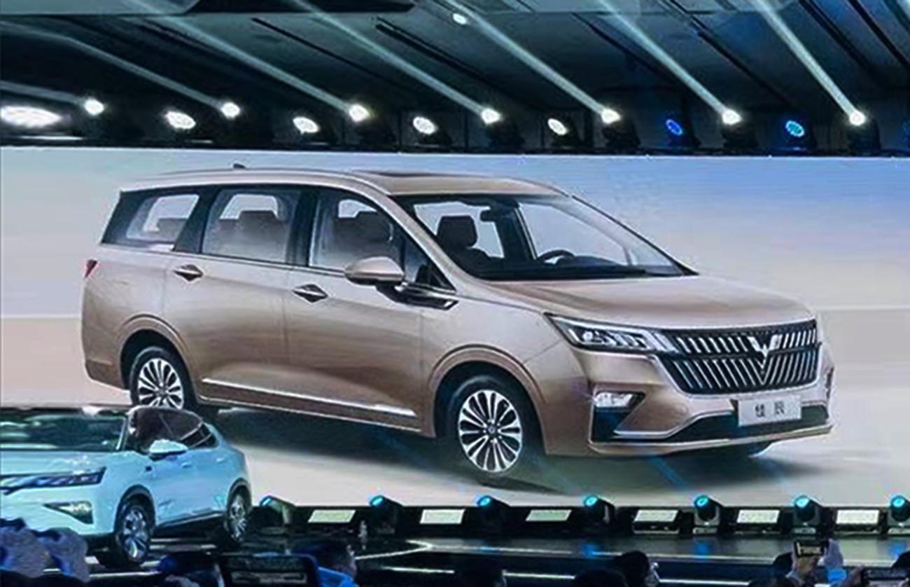 五菱银标又一全新mpv7座轴距2760mm搭载15t动力