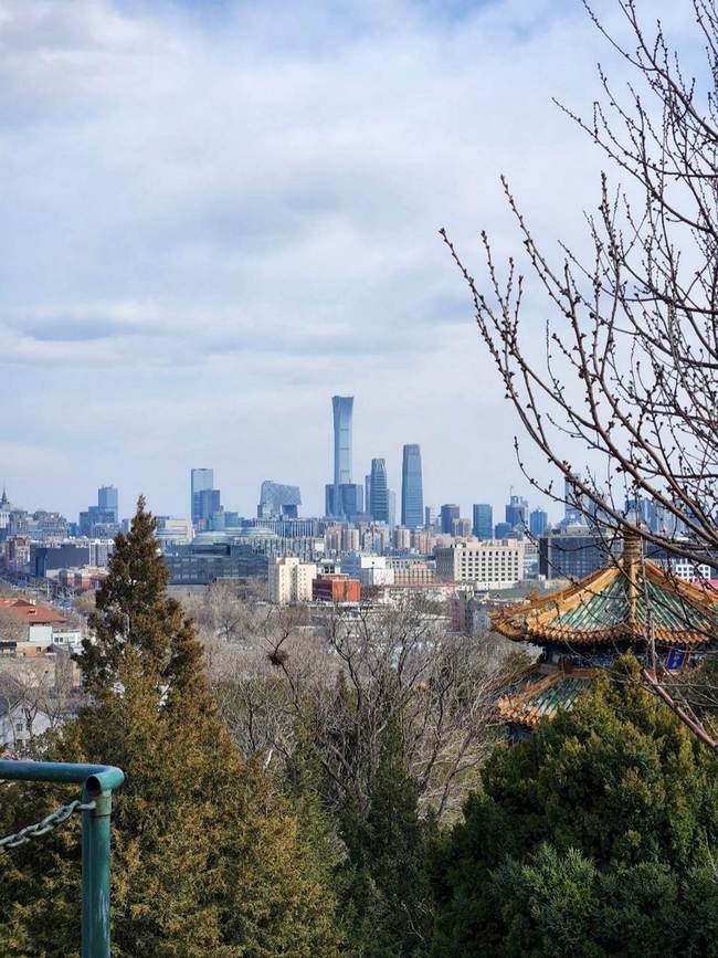 三星Galaxy S22+评测：是你现在能买到的最均衡的安卓旗舰休闲区蓝鸢梦想 - Www.slyday.coM