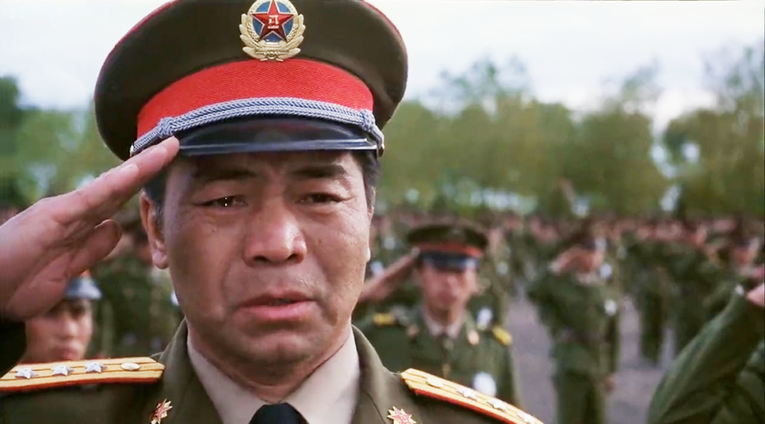 与周里京合演了《炮兵少校》,饰演炮兵团长柏老万.