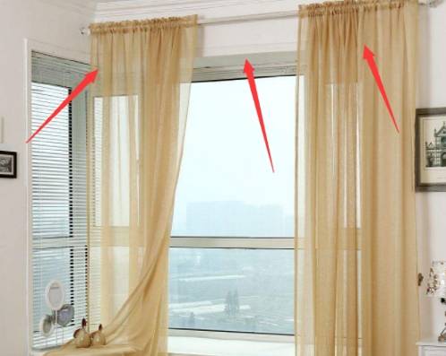 窗帘安装讲究多,很多人都是用罗马杆,但是懂行的人都是这样装__财经