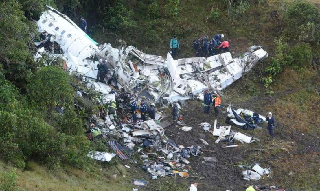 克什米尔公主号空难,飞机上乘坐的19人中,只有三人逃生