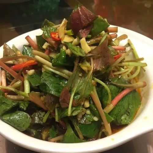 长3.5厘米！广西女子体内取出酷似“鱼”的虫子，是什么寄生虫？休闲区蓝鸢梦想 - Www.slyday.coM