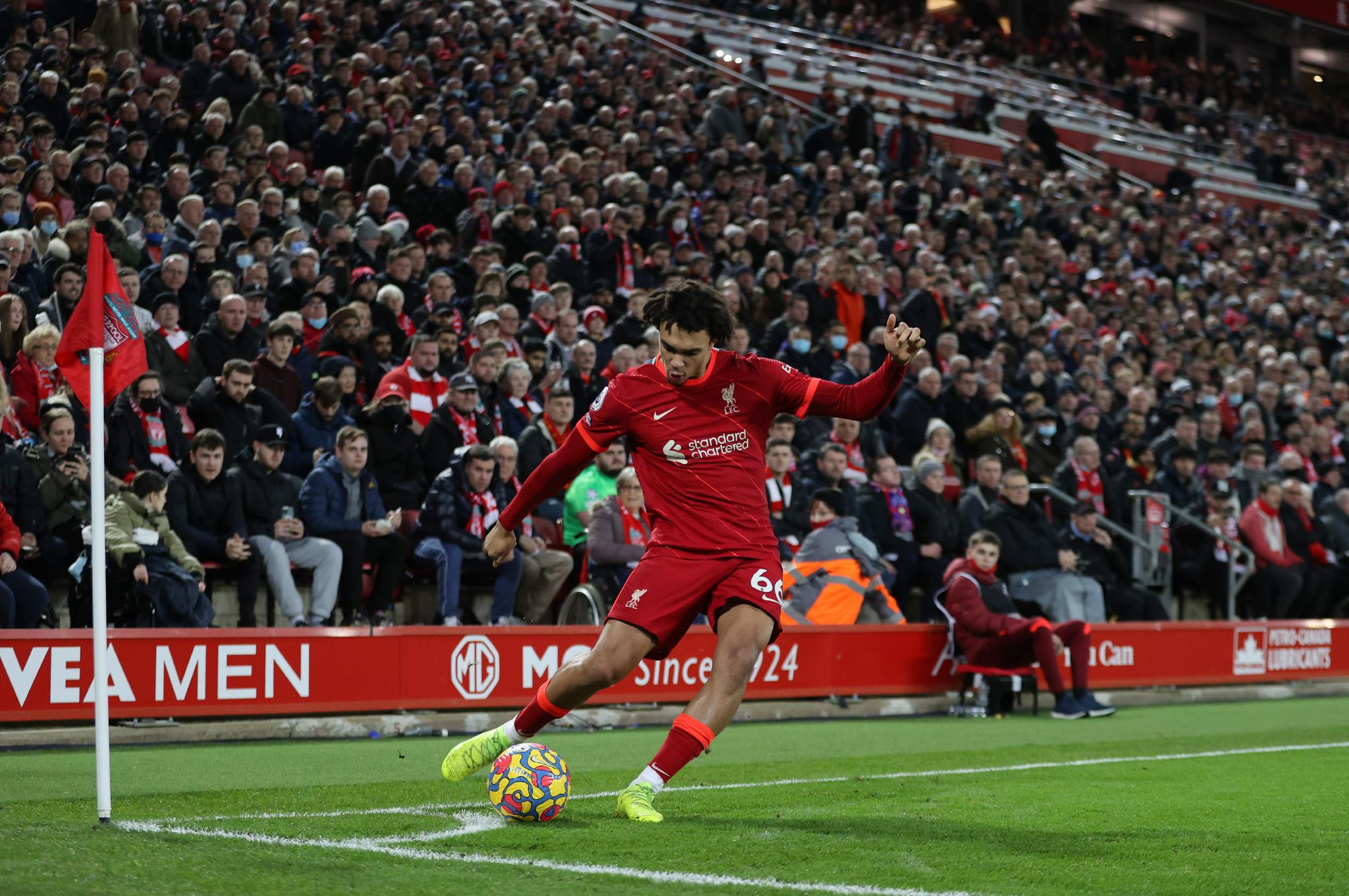 阿诺德位置之辩也是欧洲足球战术之变