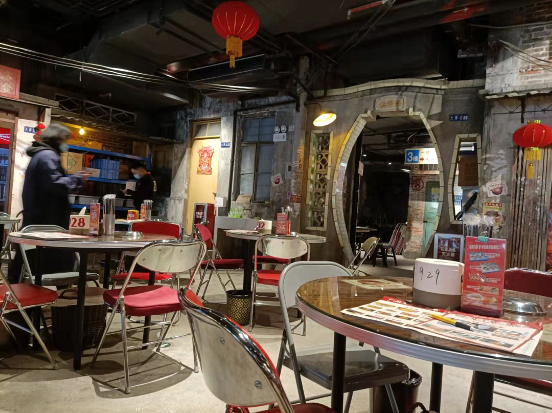 实探广州文和友曾花2亿装修的百亿网红如今无人问津