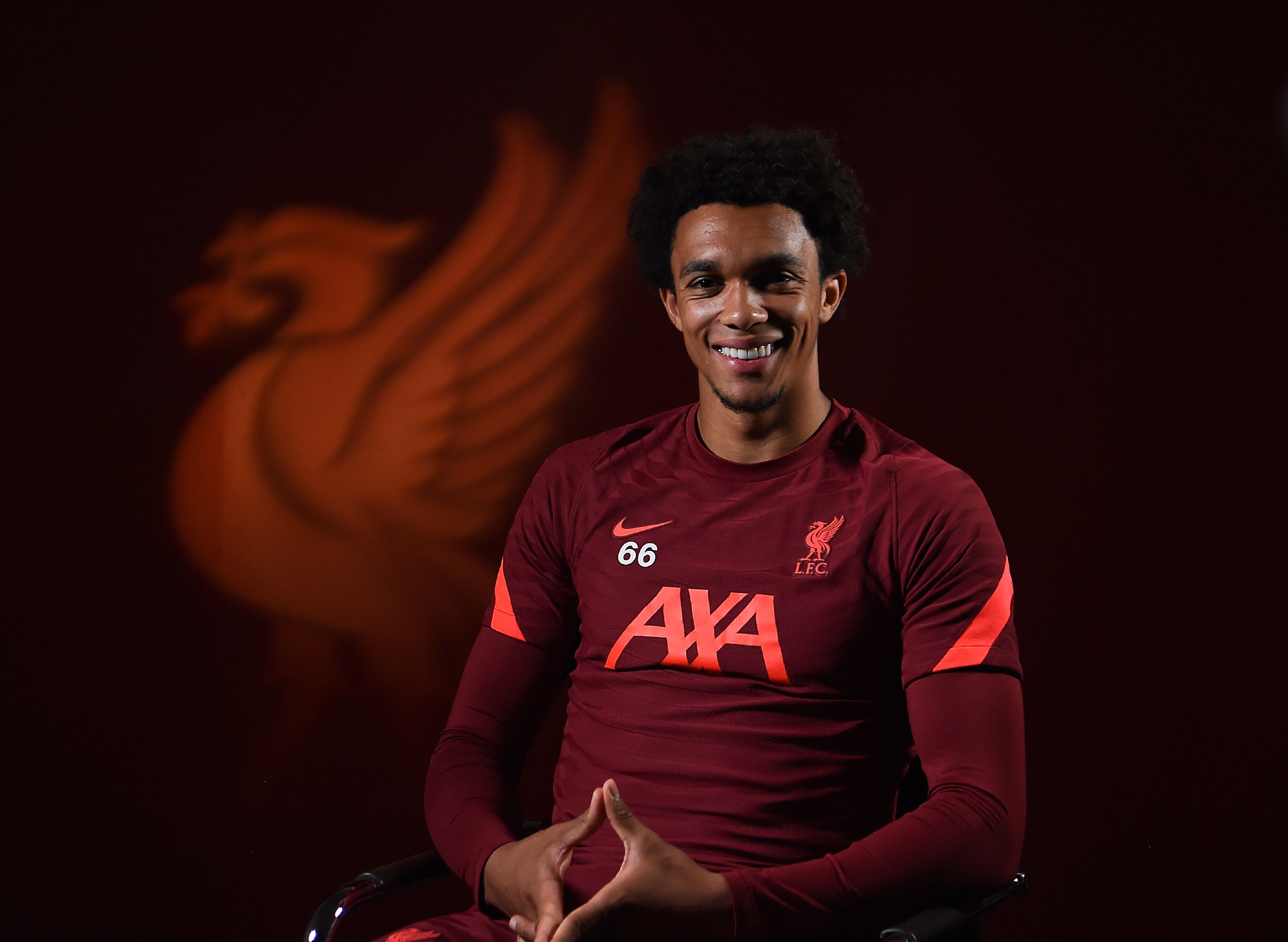 阿诺德位置之辩也是欧洲足球战术之变