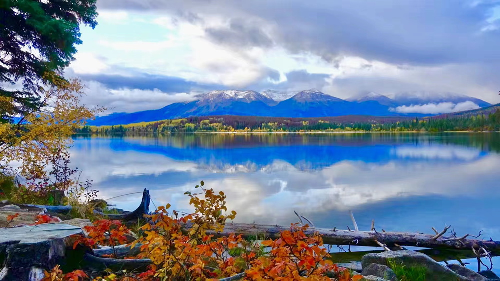 震撼心灵的山谷之美——贾斯帕国家公园休闲区蓝鸢梦想 - Www.slyday.coM