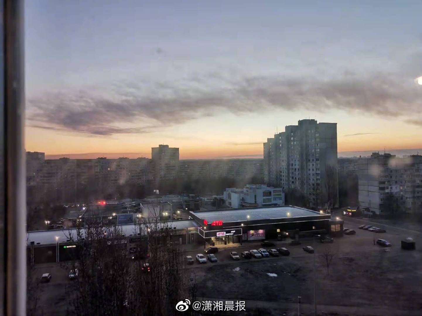 乌克兰首都附近发生爆炸！湖南在乌留学生收到大使馆紧急通知，正收拾东西休闲区蓝鸢梦想 - Www.slyday.coM