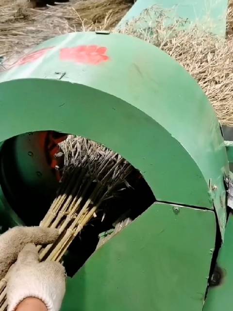 绑扫帚也要靠机械设备辅助了__财经头条