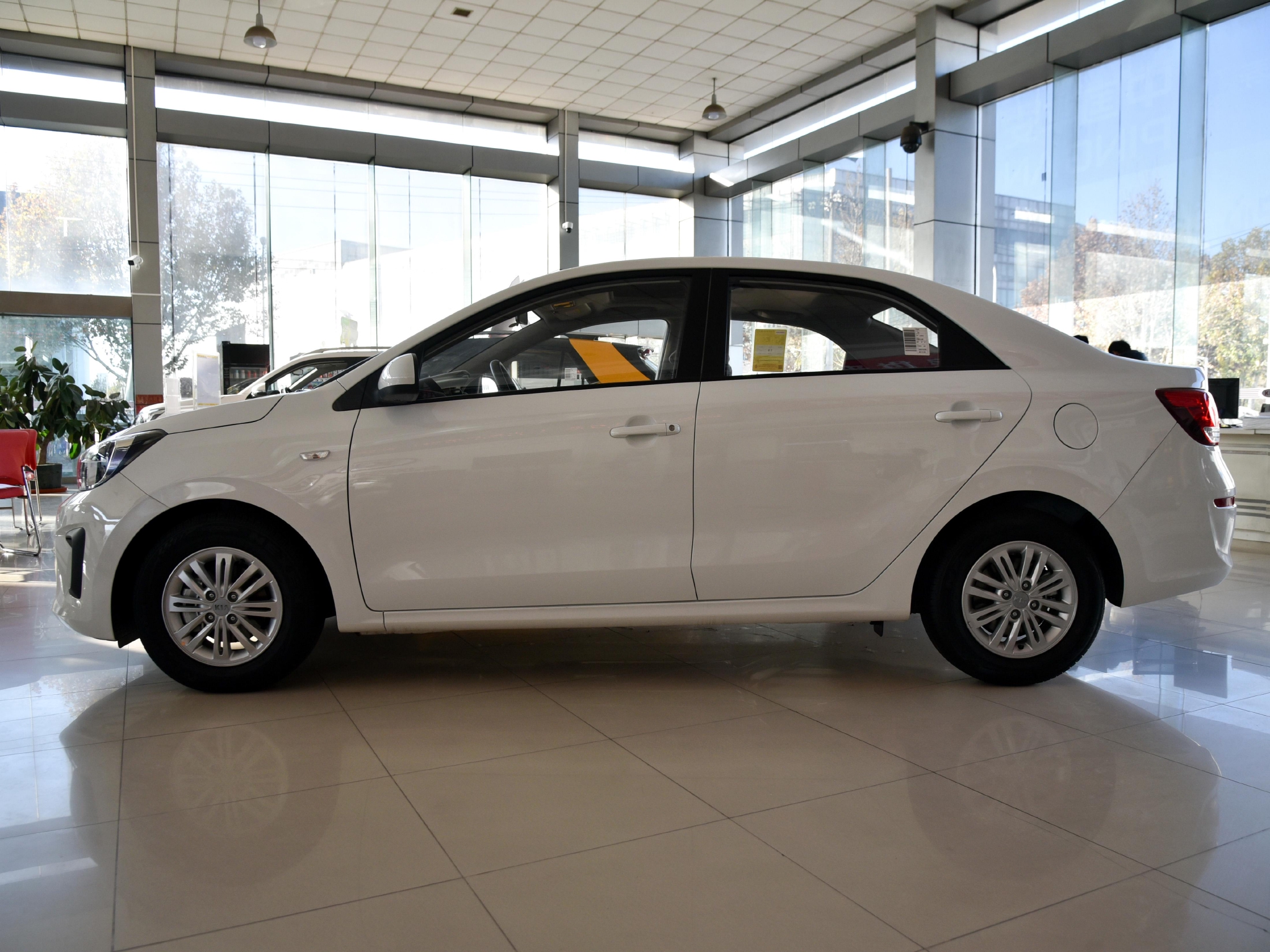 7万就能落地外观耐看动力够用油耗57l起亚焕驰值得买吗