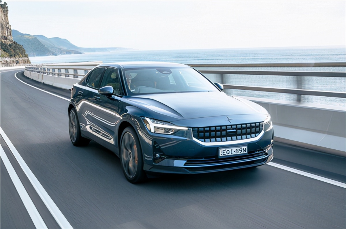 极星4000万广告diss特斯拉,这底气大于销量?-新浪汽车