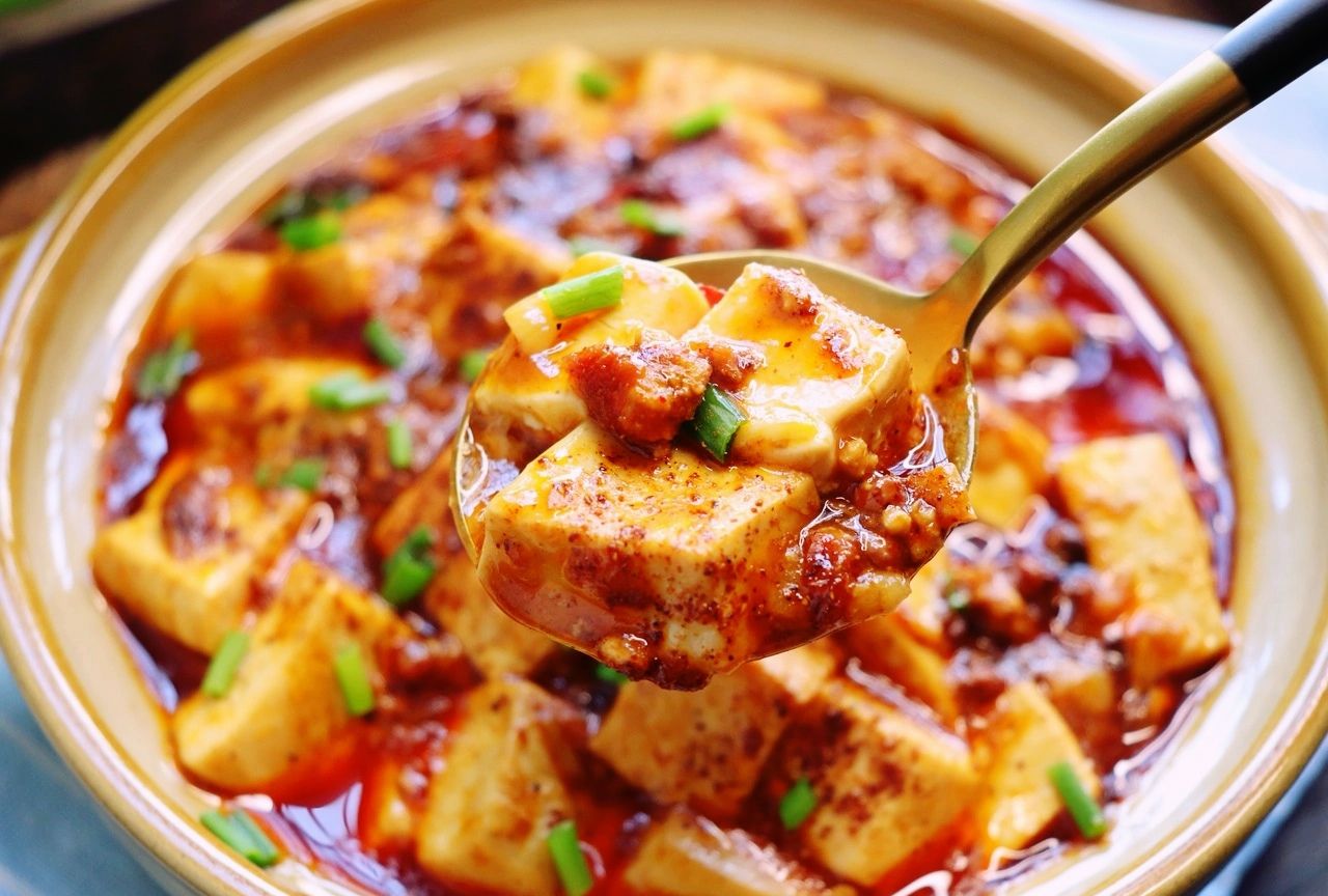 真的是百吃不厌的家常小炒菜麻婆豆腐腐乳空心菜照烧小鸡腿