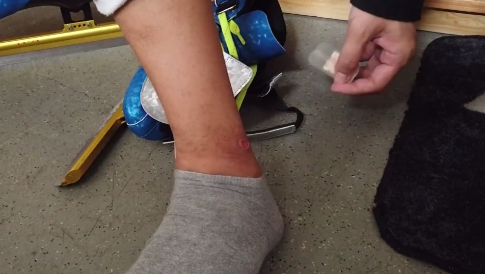 请高至霆把校服焊在身上!沈月幽默帮忙宣传新剧,梦回小美好休闲区蓝鸢梦想 - Www.slyday.coM 请高至霆把校服焊在身上!沈月幽默帮忙宣传新剧,梦回小美好休闲区蓝鸢梦想 - Www.slyday.coM