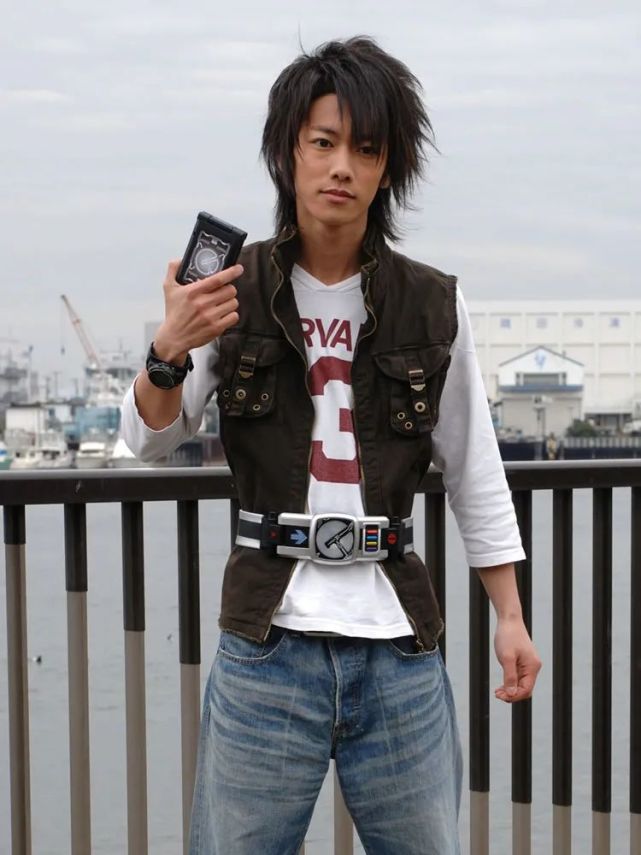 野上良太郎是日本特摄片《假面骑士电王》及其衍生作品所登场的人物.