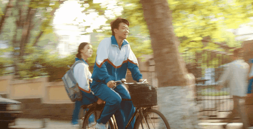 请高至霆把校服焊在身上!沈月幽默帮忙宣传新剧,梦回小美好休闲区蓝鸢梦想 - Www.slyday.coM 请高至霆把校服焊在身上!沈月幽默帮忙宣传新剧,梦回小美好休闲区蓝鸢梦想 - Www.slyday.coM