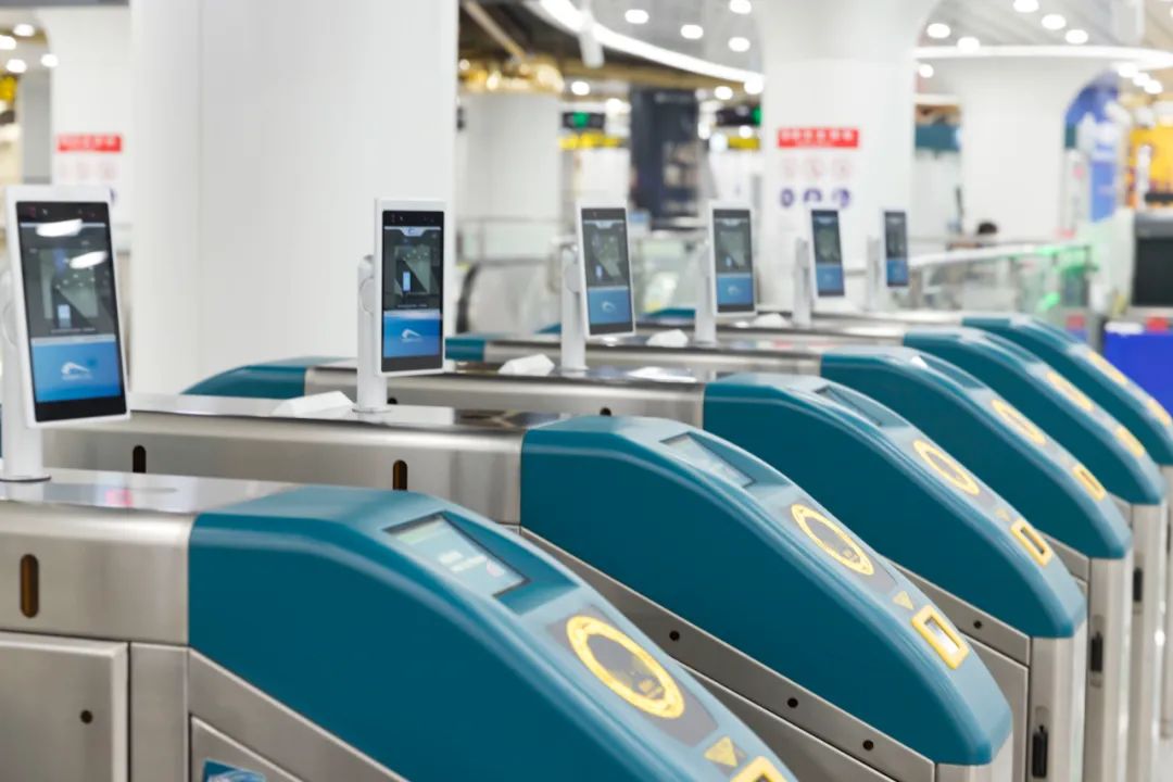 全国领先成都地铁全线网所有闸机一次性上线人脸识别功能