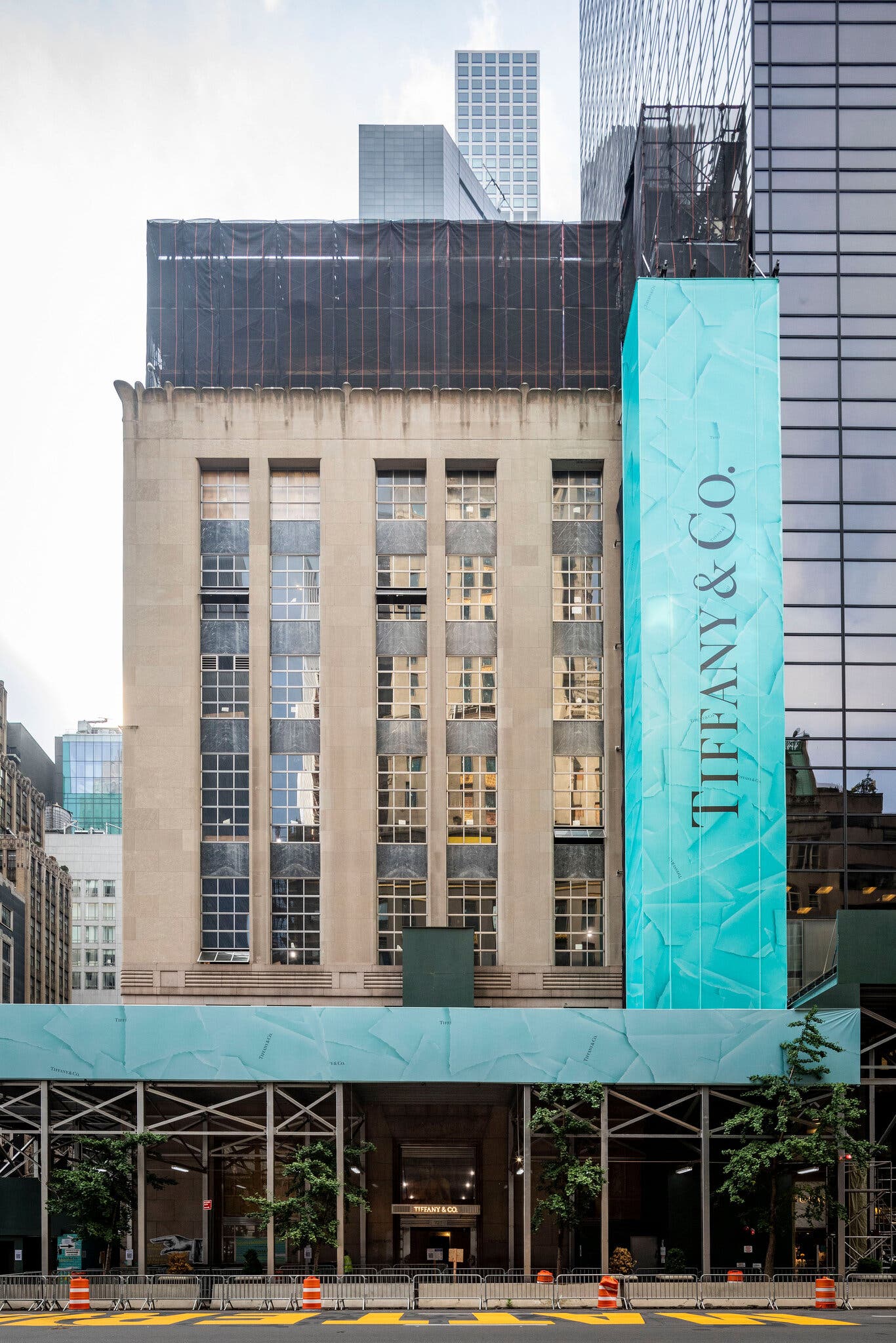 正在重新装修的蒂芙尼第五大道旗舰店 图片来源:纽约时报