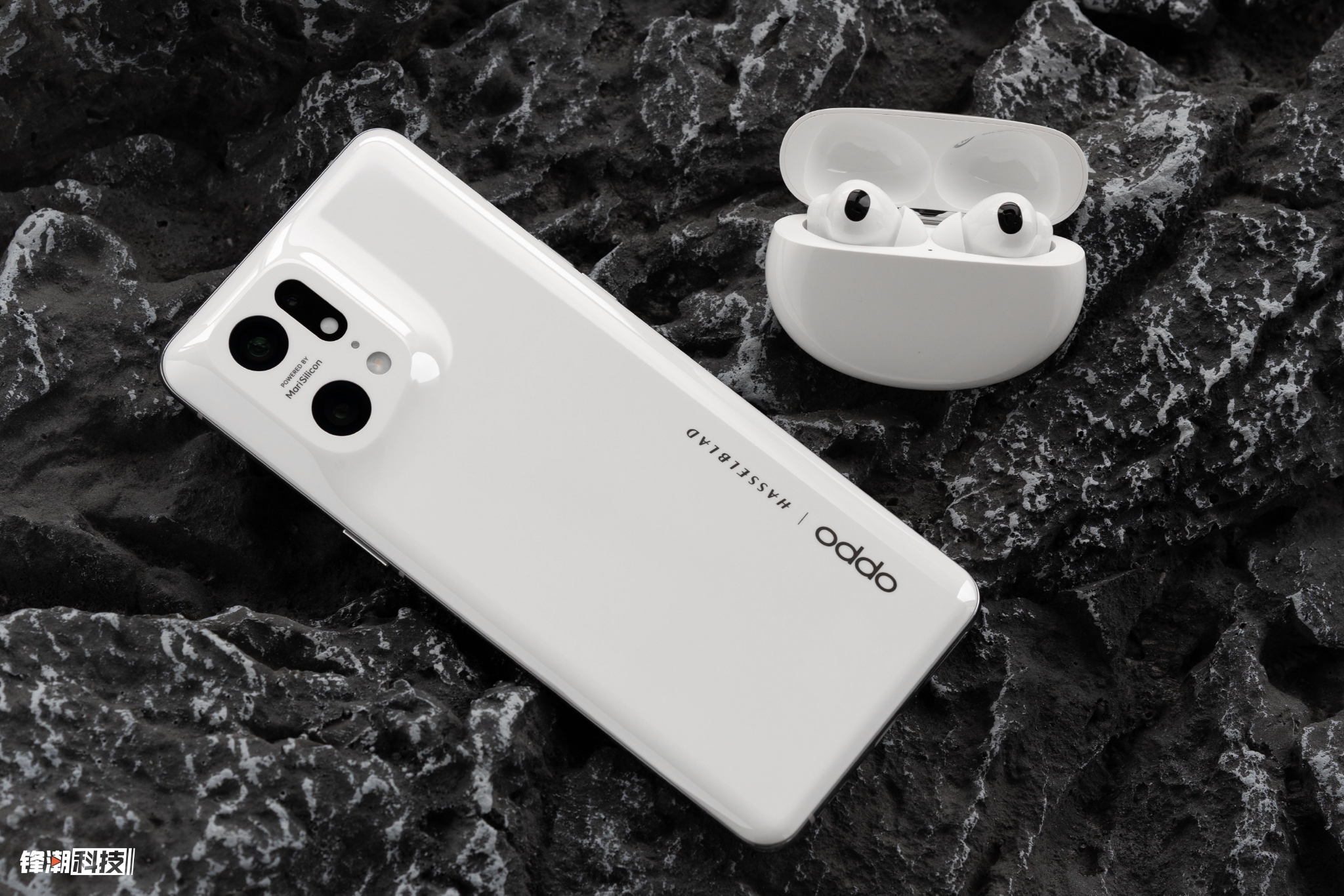 音质与降噪兼具oppoencox2真无线降噪耳机图赏