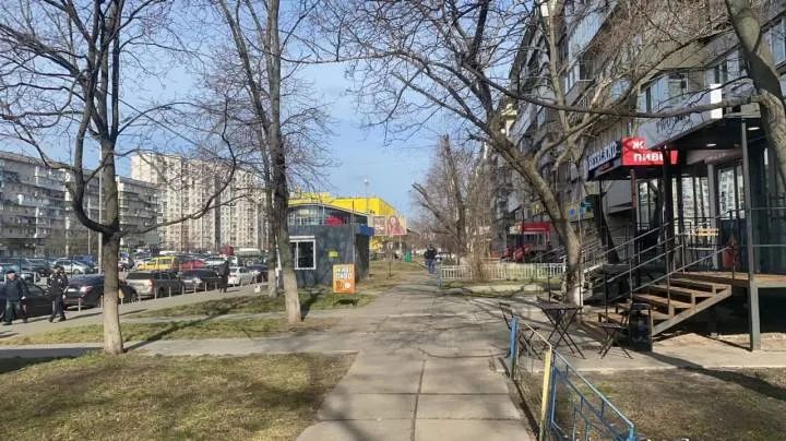 乌克兰实施为期30天紧急状态，连线在乌克兰的浙江留学生→休闲区蓝鸢梦想 - Www.slyday.coM