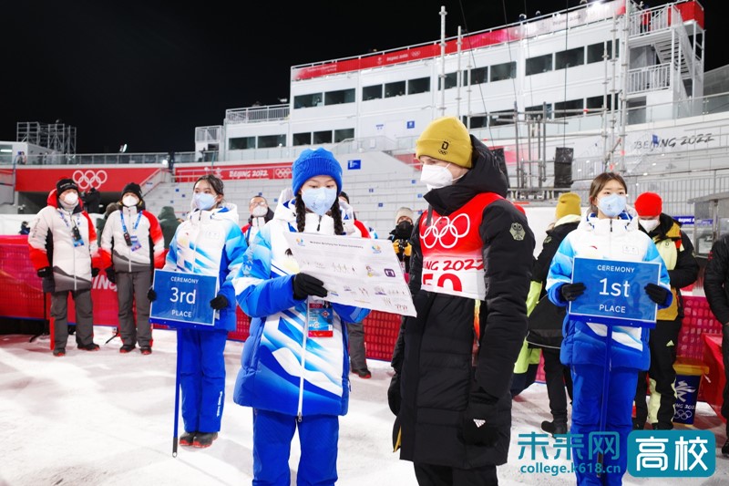 2022冬奥会工作人员图片
