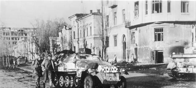 德军重新攻占乌克兰第二大城市哈尔科夫休闲区蓝鸢梦想 - Www.slyday.coM