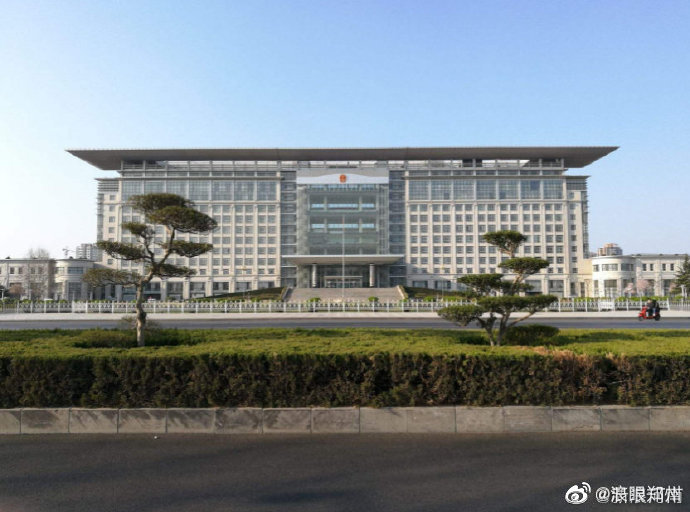 方便市民河南安阳市委市政府周末开放停车