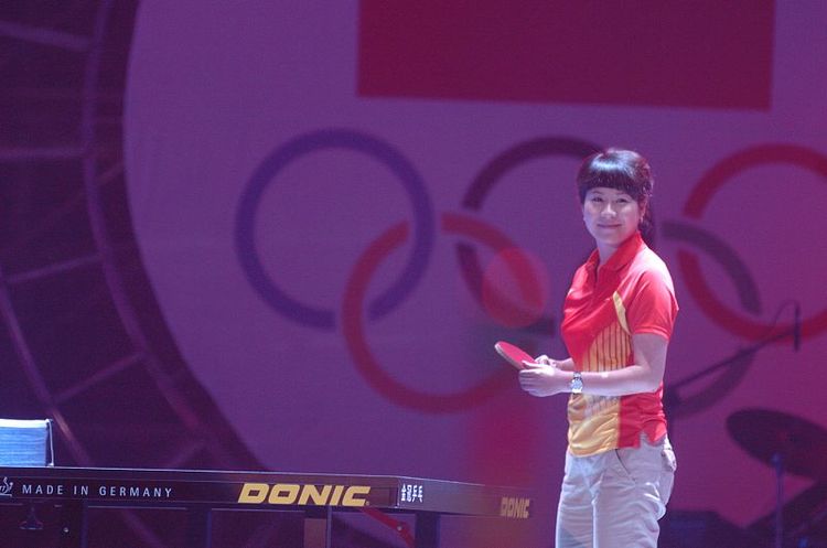 乒乓名将李菊现状高颜值奥运冠军任高校副院长身材略微发福