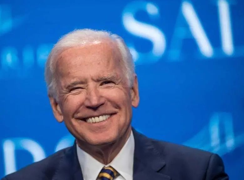 赢麻了！俄乌局势恶化次日，欧洲资本大量出逃美国，拜登目的达成休闲区蓝鸢梦想 - Www.slyday.coM