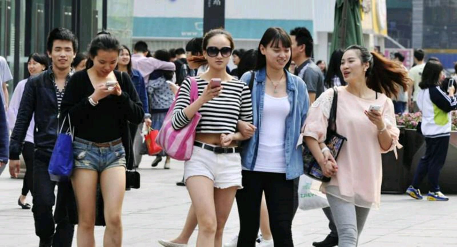 中国“人口大省”,比河南、山东等地都多!常住人口超过1.2亿休闲区蓝鸢梦想 - Www.slyday.coM 中国“人口大省”,比河南、山东等地都多!常住人口超过1.2亿休闲区蓝鸢梦想 - Www.slyday.coM