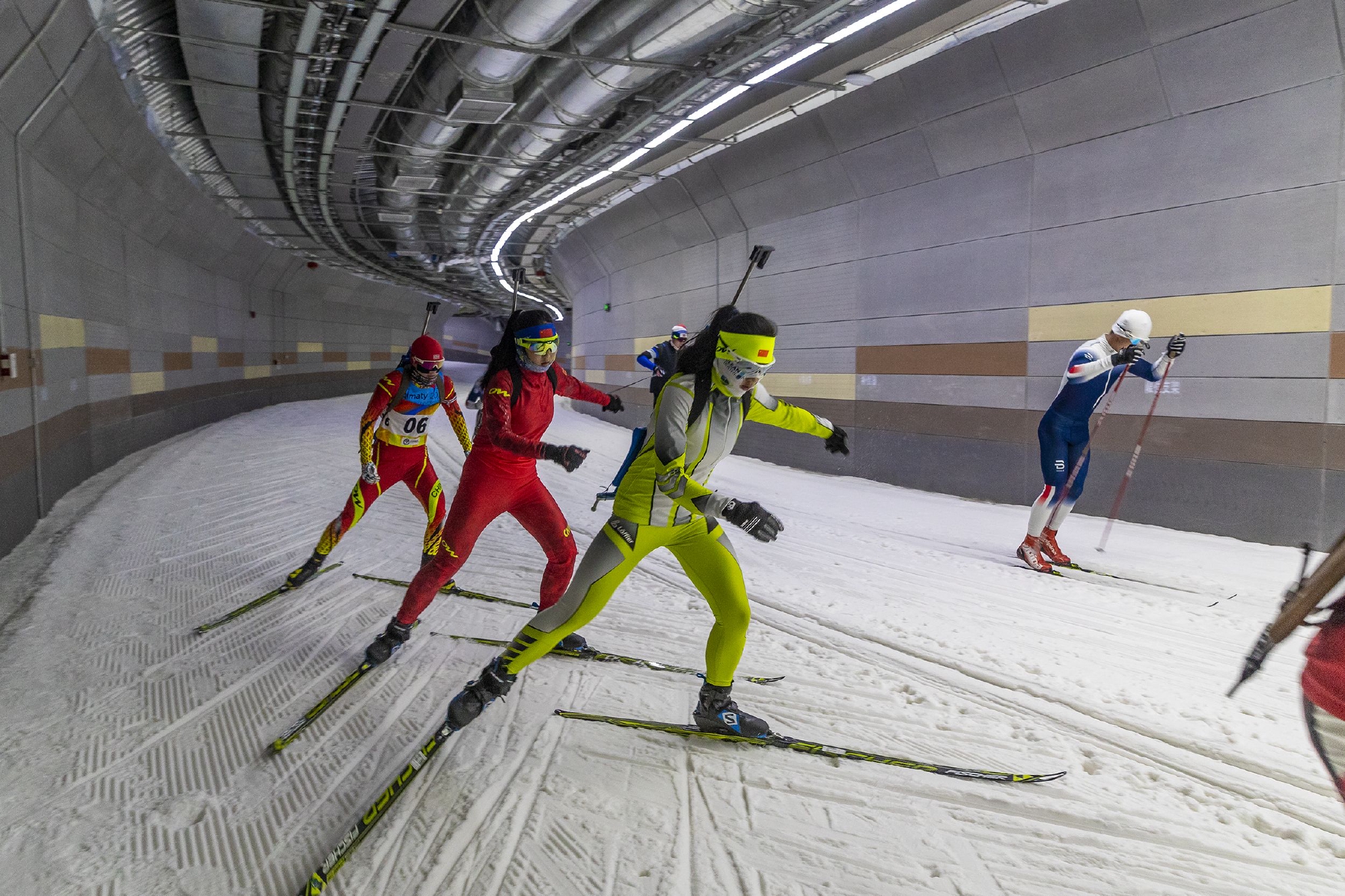 运动员在北山四季越野滑雪场训练.受访者供图
