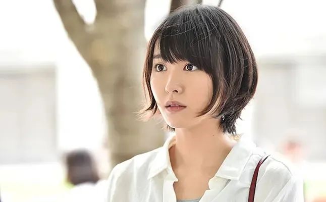 风雨人生自己打伞精辟