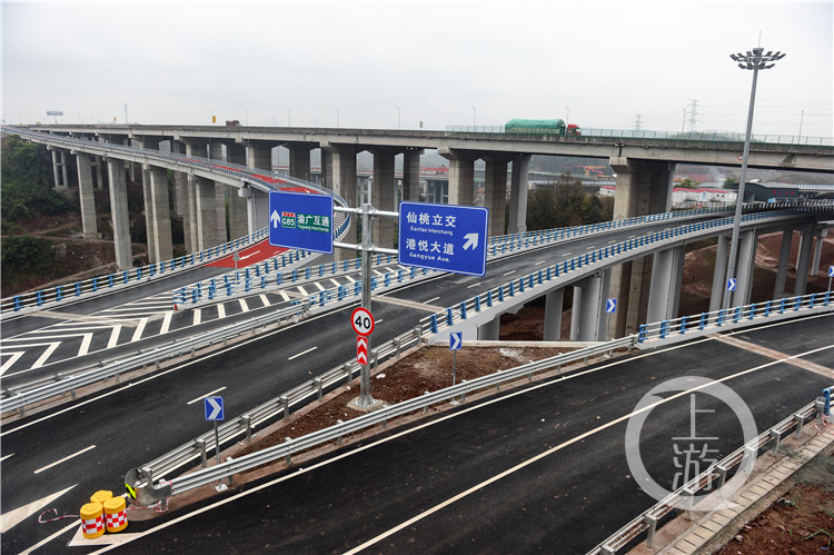 今晚10点数据谷立交和椿萱大道建成通车