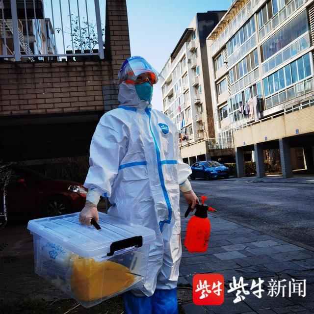 江苏省最新疫情数据消息情况疫情当前携手同行为无锡这对抗疫夫妻档点