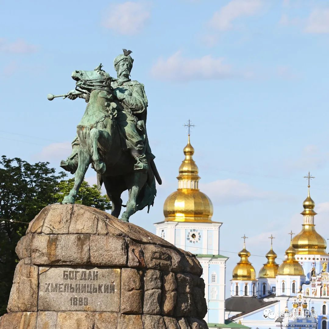 俄乌正式开战什么是顿涅茨克人民共和国