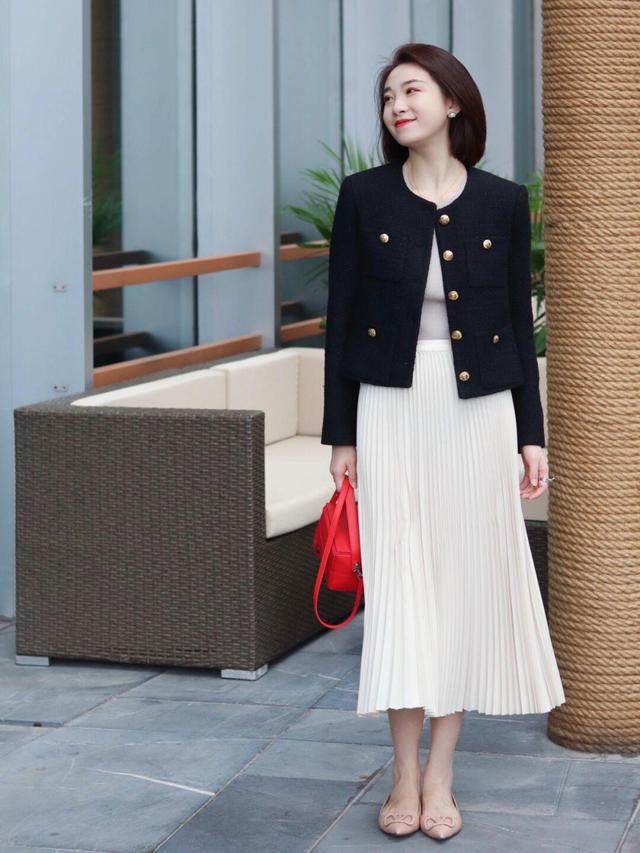 春天高级感小香风外套搭配长啥样学会这些造型赢得体面优雅