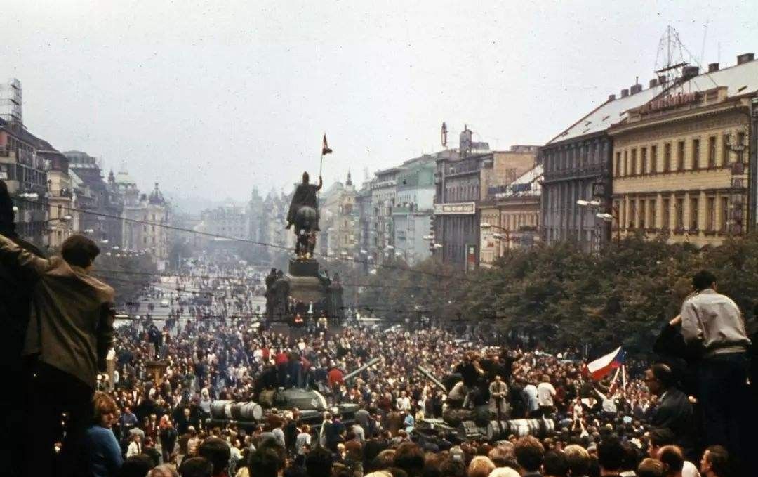 提前宣判“死刑”！英愿庇护乌“流亡”政府，泽连斯基称不会离开休闲区蓝鸢梦想 - Www.slyday.coM