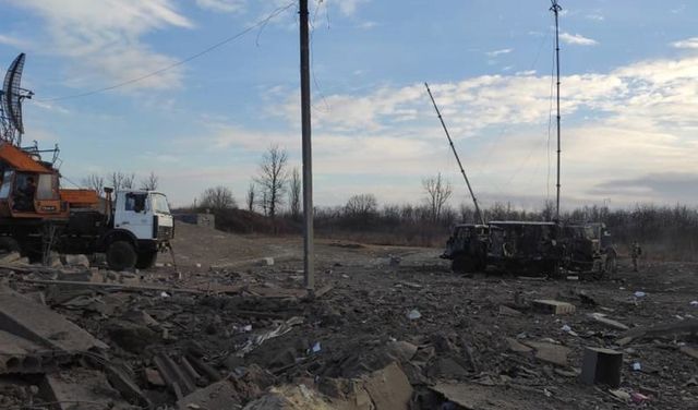 基辅政府大楼响起枪声,城外俄军夺取军车,假扮乌军直扑市中心休闲区蓝鸢梦想 - Www.slyday.coM 基辅政府大楼响起枪声,城外俄军夺取军车,假扮乌军直扑市中心休闲区蓝鸢梦想 - Www.slyday.coM